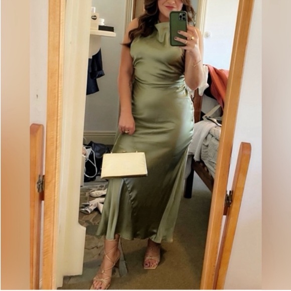 Reformation Casette Silk Dress in Artichoke 6 - Picture 9 of 13